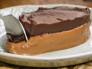 Sobremesa Gelada de Chocolate com Ganache