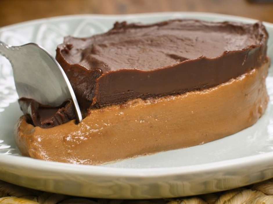 Sobremesa Gelada de Chocolate com Ganache