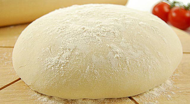 Massa de Pizza Rápida sem Fermento Biológico
