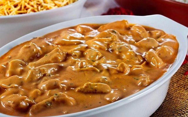 Estrogonofe de frango