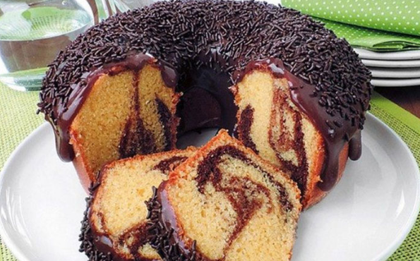 Bolo mármore de fubá com brigadeiro: Massa Mega Fofinha