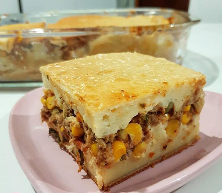 Torta com Recheio Delicioso de Atum