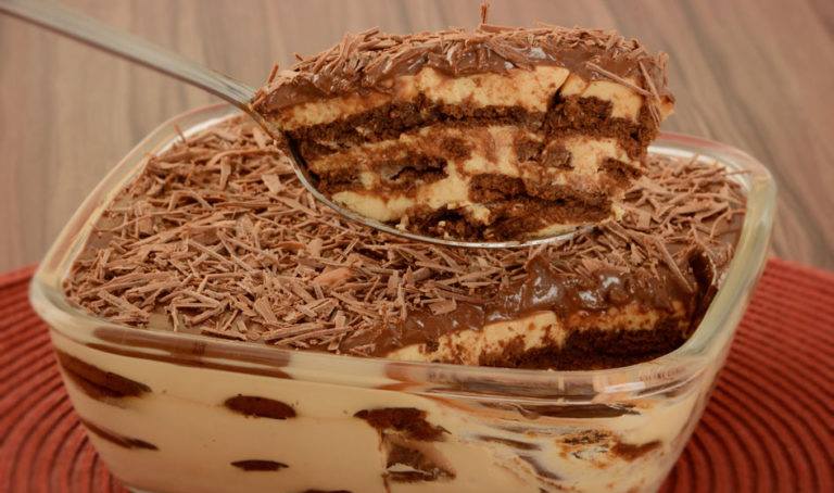 Pavê de Doce de Leite com Chocolate: Impossível Resistir