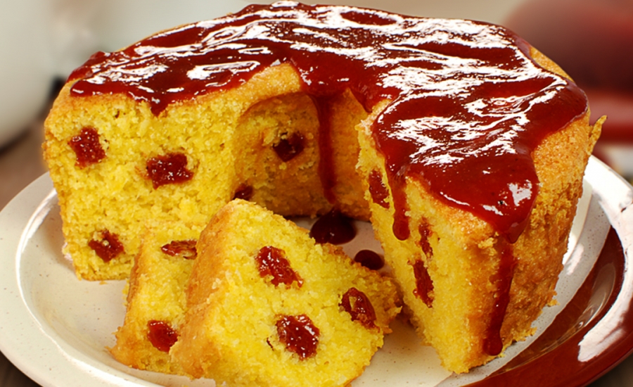Bolo de Fubá com Goiabada Fofinho de Liquidificador