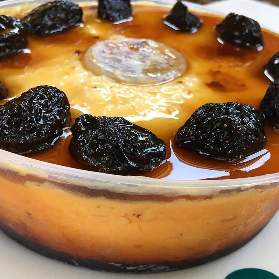 Maravilhoso Manjar de coco com ameixa Delicioso