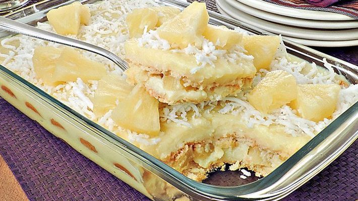 PAVÊ DE ABACAXI COM COCO SURPREENDENTE E INCRÍVEL