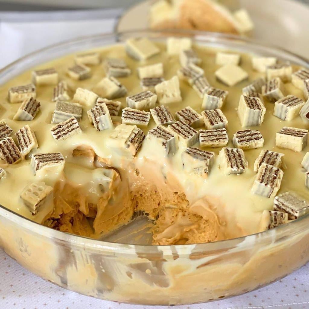 Mousse de Doce de Leite com Bis Branco Cremosa