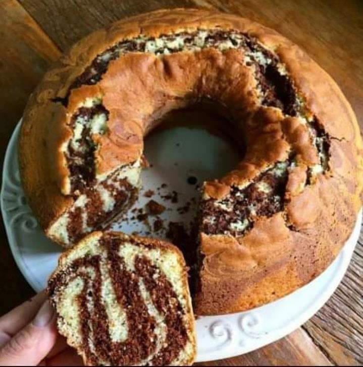 Bolo Mármore