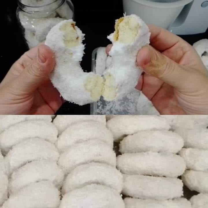 Bolacha Anel com cobertura de merengue caseiro