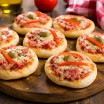 Mini Pizza Caseira com Massa Fácil e Macia